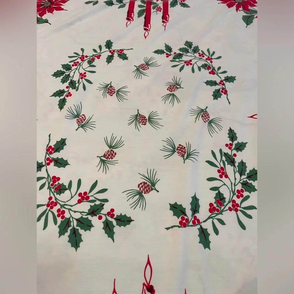 Vintage 1950/60s Christmas‎ cotton blend tablecloth 51”x43” poinsettias candles